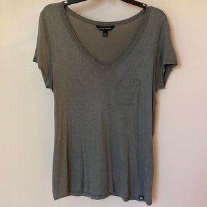 Rock & Republic gray shiny tee. Size Medium